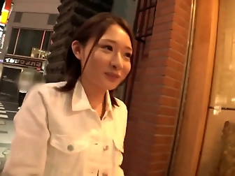 Japanese Milf's Luscious Cunt Gets Horny Guy's Attention And Fulfills His Wildest Fantasies