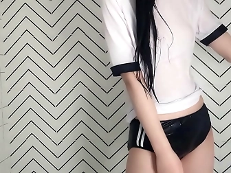 Catch A Glimpse Of A Luscious Enchantress In A Gymnastics Uniform, Showering In The Bathroom!